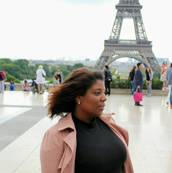 Meet Your Seller TINA!! 😍 - Picture 1 of 7